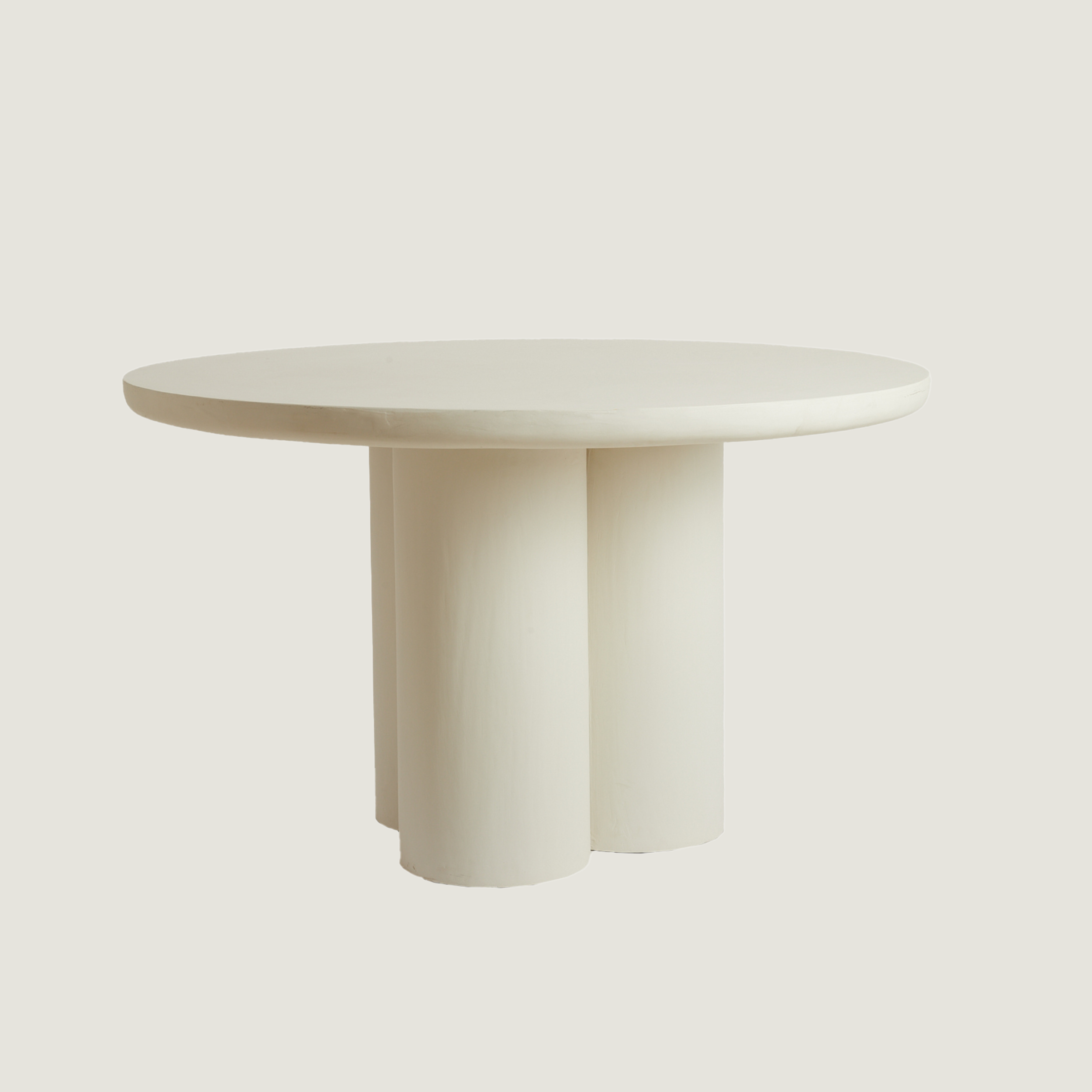 Blanca Round pedestal Dining Table In Cream
