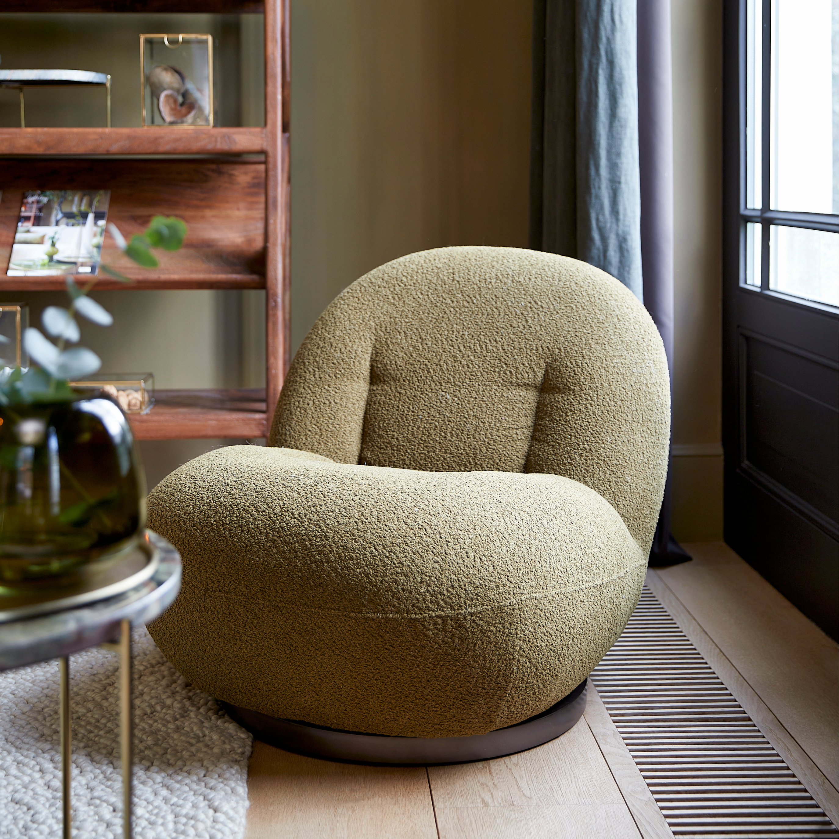 Koa Plush Curved Swivel Lounge Chair in Olive Green